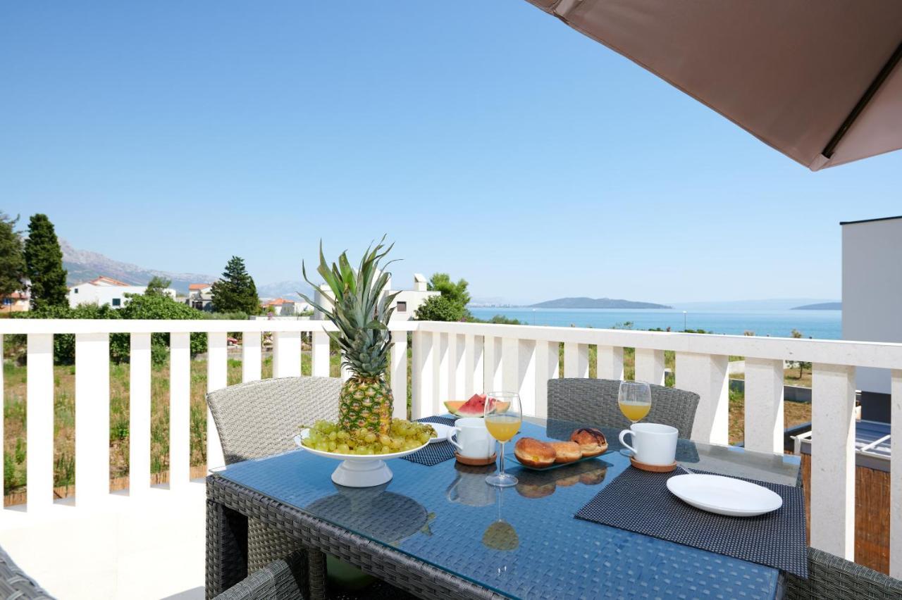 Villa Katja Kastela Exterior photo