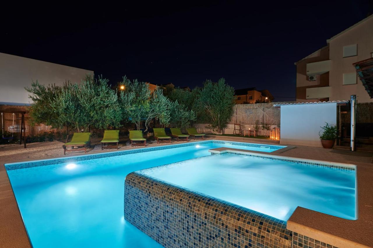 Villa Katja Kastela Exterior photo